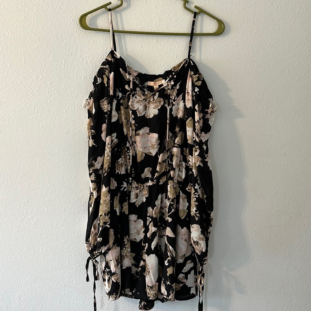 NWT Cold Shoulder Romper